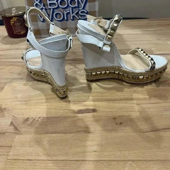 Christian Louboutin White Leather Studded Cataclou Espadrille Wedge Sandals sz37 - Picture 4 of 10